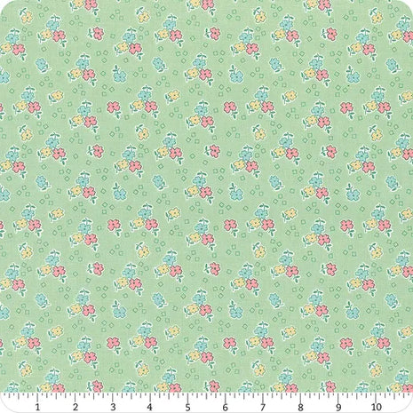 Bee Vintage Leaf Lizzie